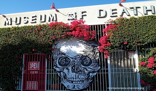 Museum Kematian, Pamerkan Barang-barang Milik Pembunuh