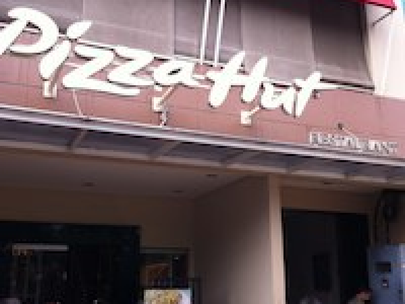 Pizza Hut Restoran - Lapangan 