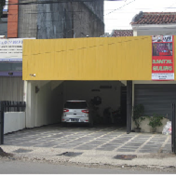 Bantal Guling Guesthouse Trans
